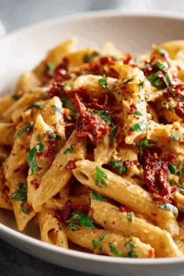 Creamy Sun-Dried Tomato Vegan Pasta