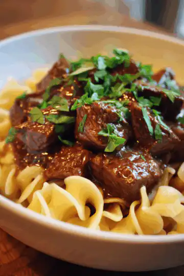 Crockpot Beef Tips & Noodles