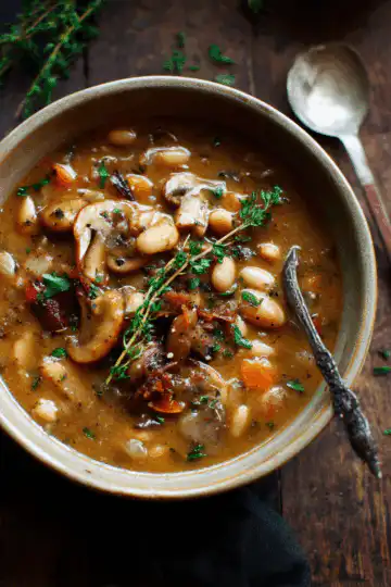 Earthy Mushroom and White Bean Stew