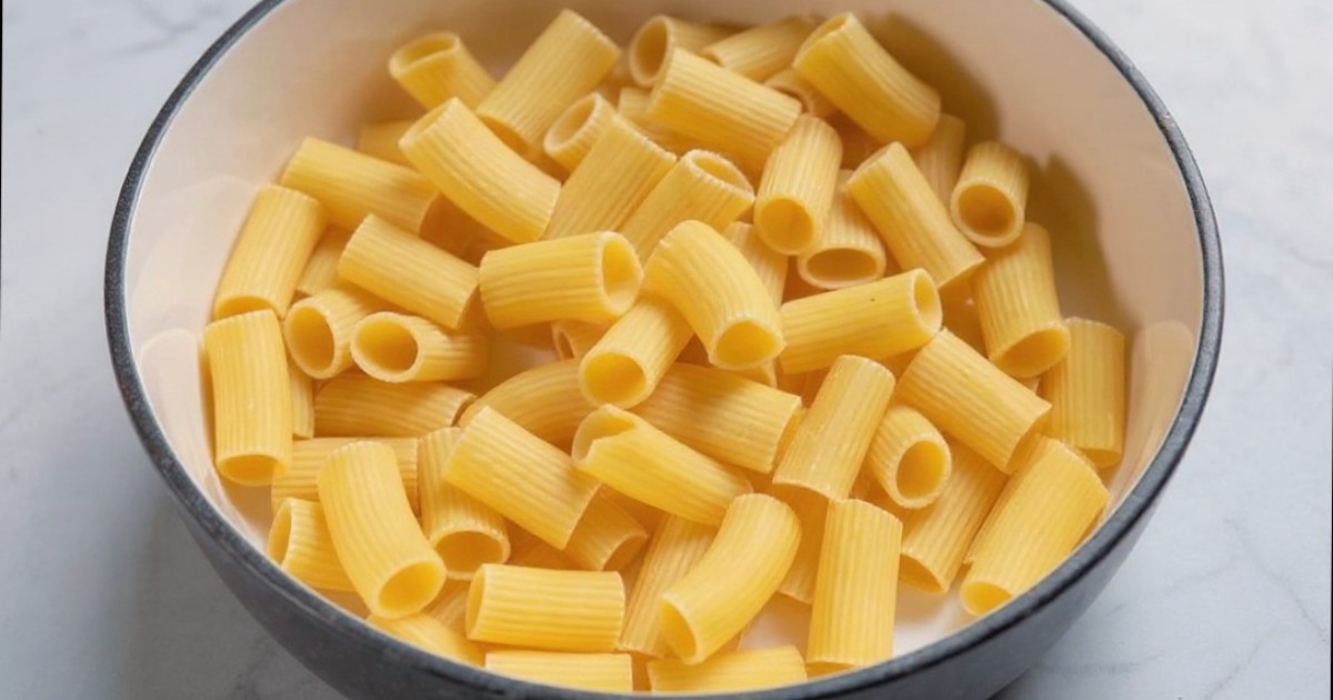 Air fryer pasta chips