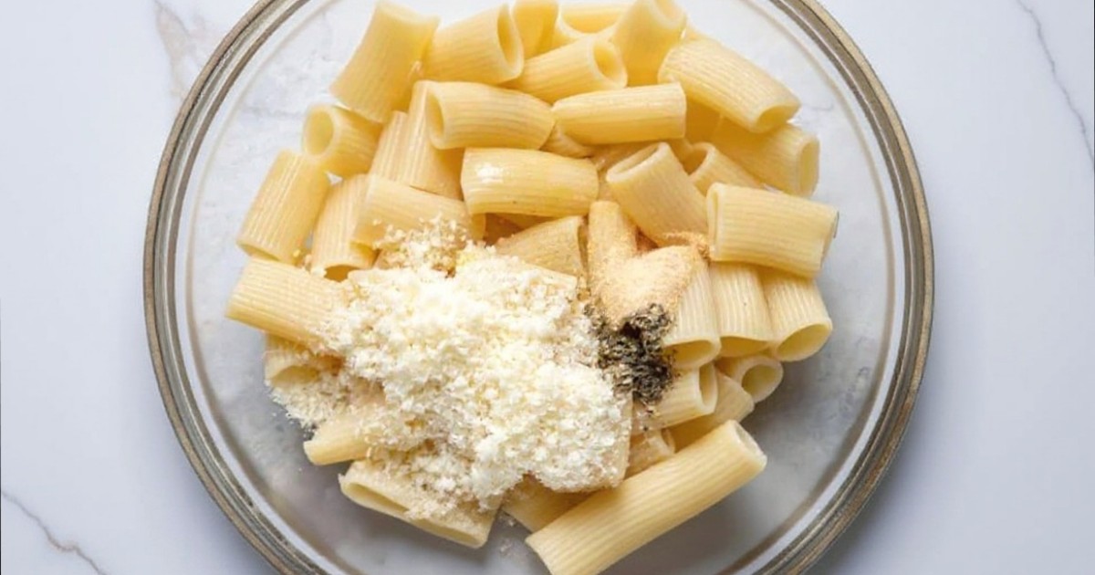 Air fryer pasta chips