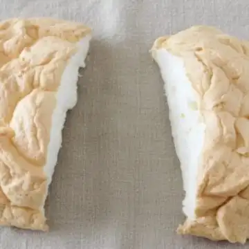 Cloud bread