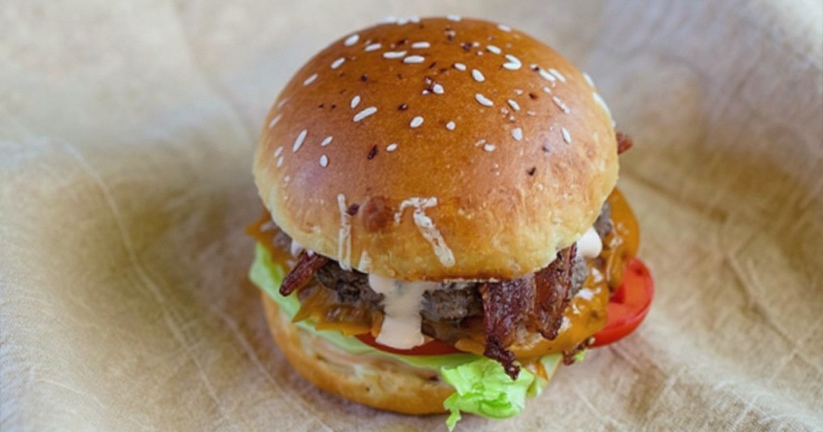 Mini smash burgers