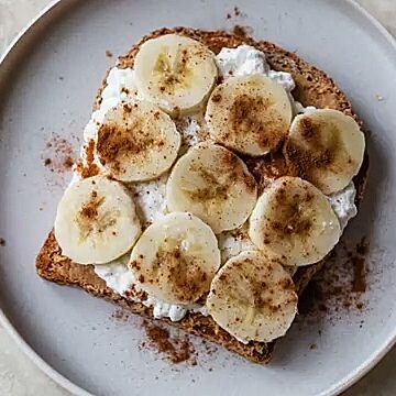 Side view of spicy cottage cheese toast ready to serve